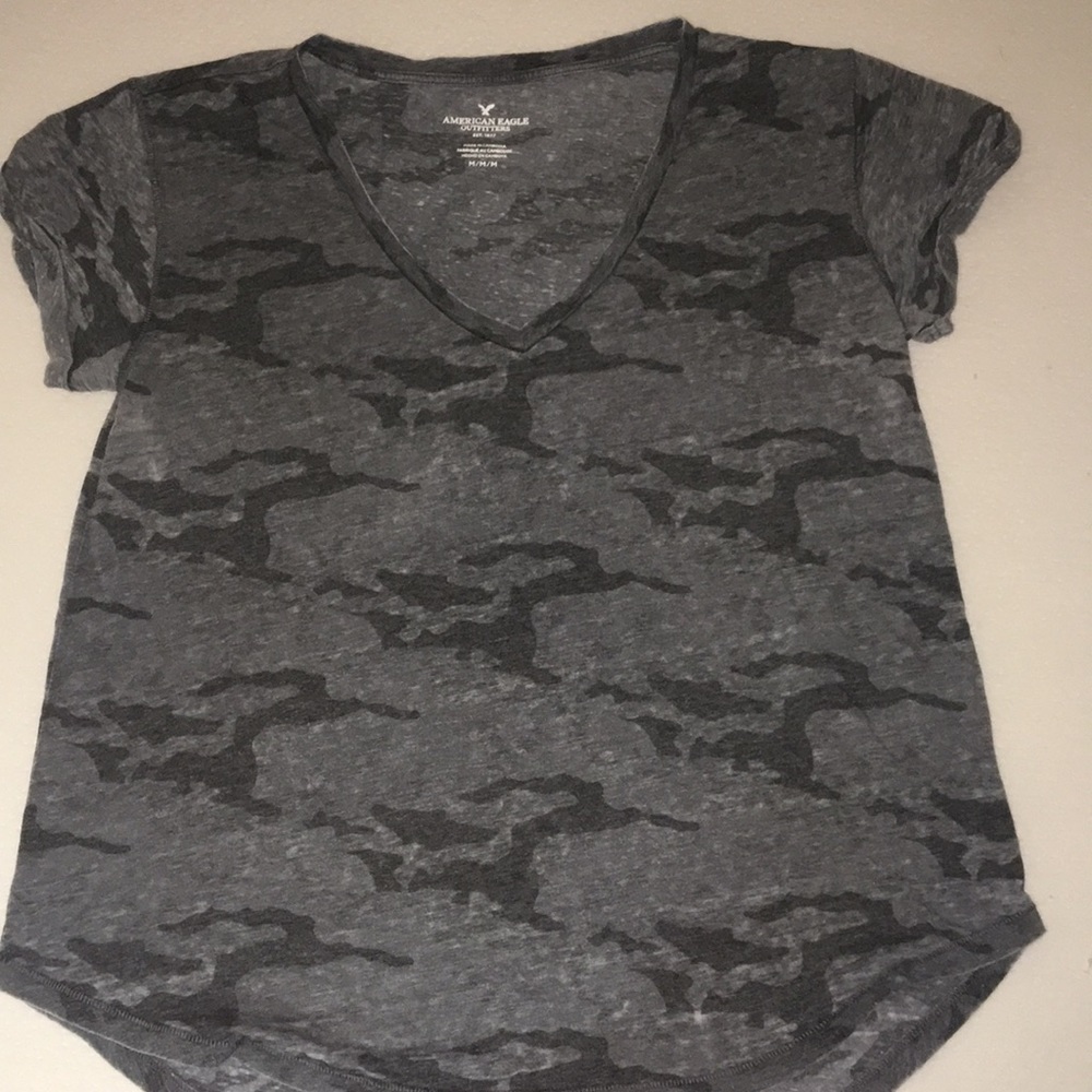 Grey camo top